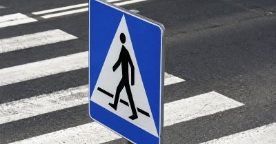 42-latek wyprzedził radiowóz na przejściu. Nie miał uprawnień